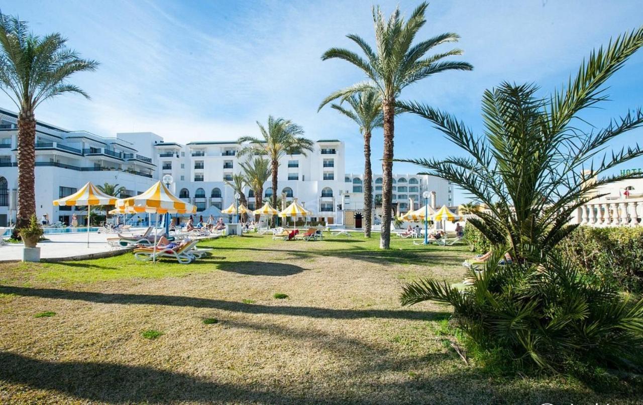 Riviera Hotel - Family Only Port El-Kantaoui Exterior foto